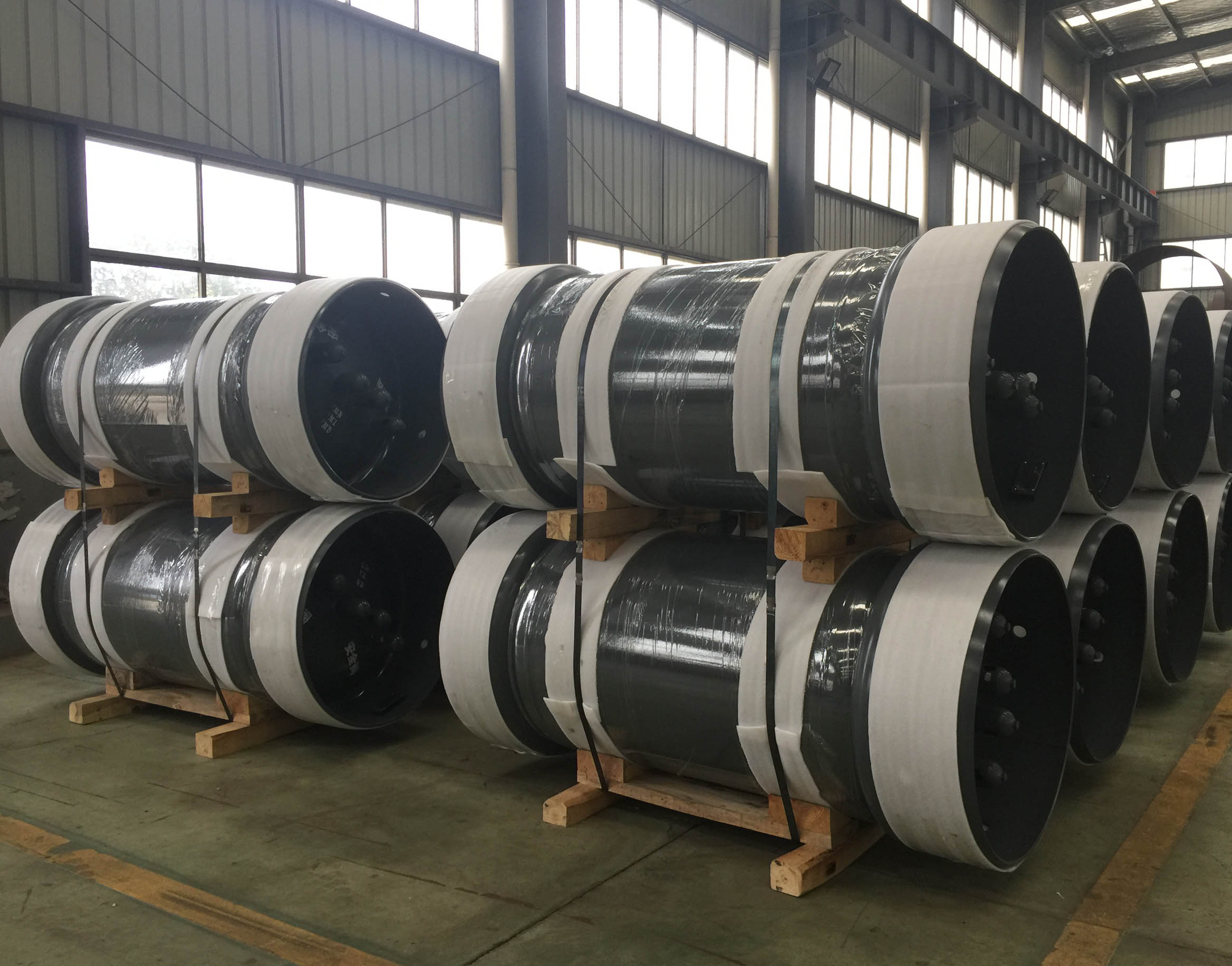 High purity refrigerant welded cylinders